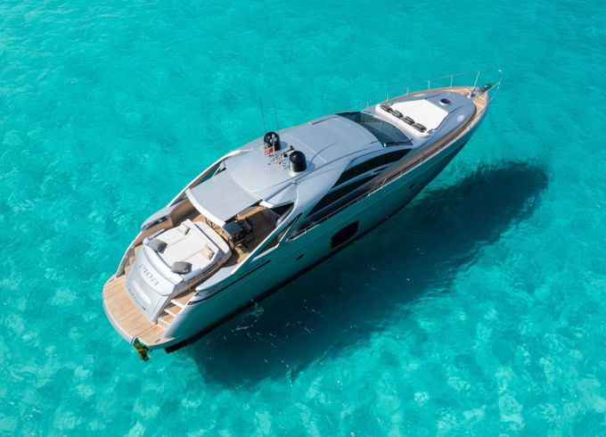 PERSHING 70