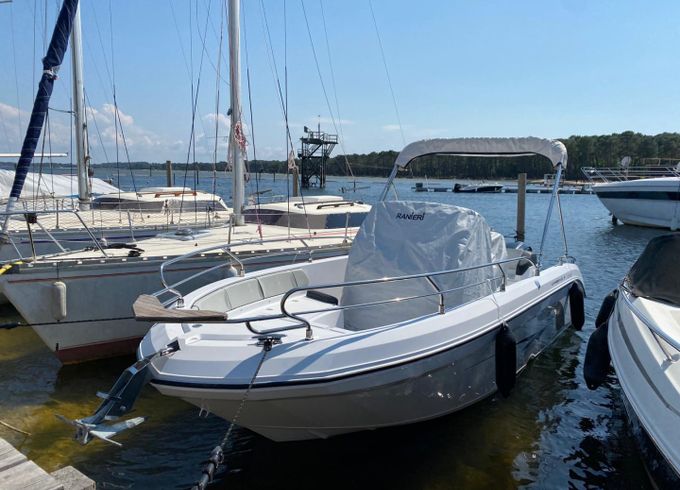 Ranieri Voyager 21S