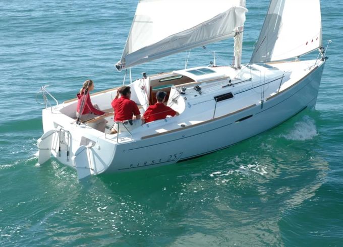 Bénéteau First 25
