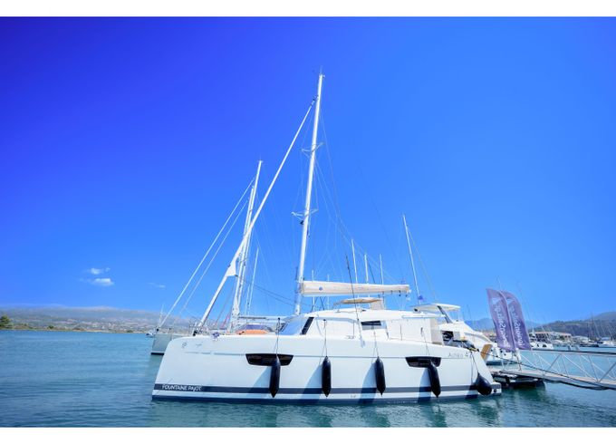 Fountaine Pajot Astrea 42