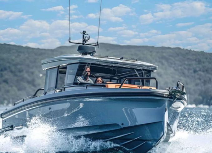 Axopar 37 XC Cross Cabin