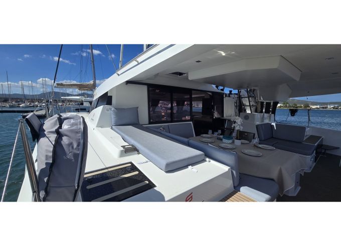 Fountaine Pajot Elba 45