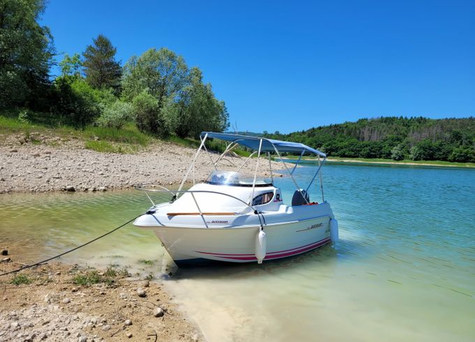 Quicksilver Activ 420 Cabin