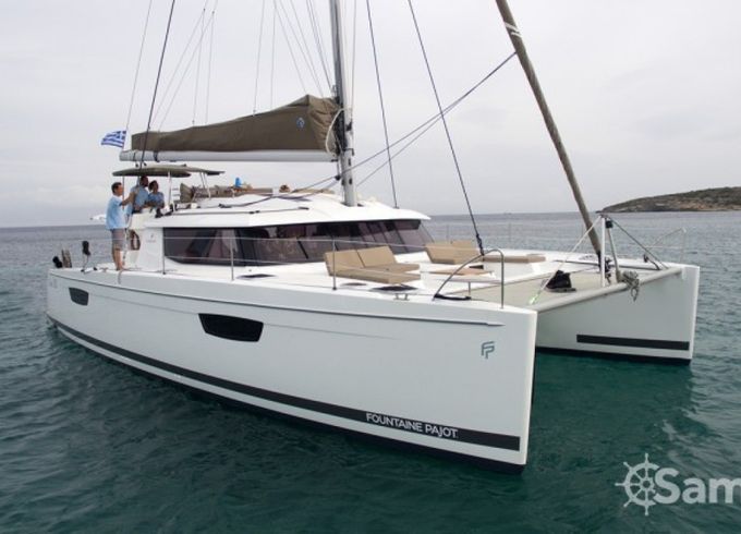 Fountaine Pajot Berret