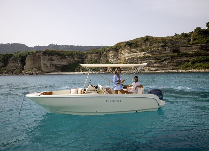 Invictus 200SX