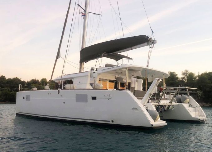 Lagoon 450 F