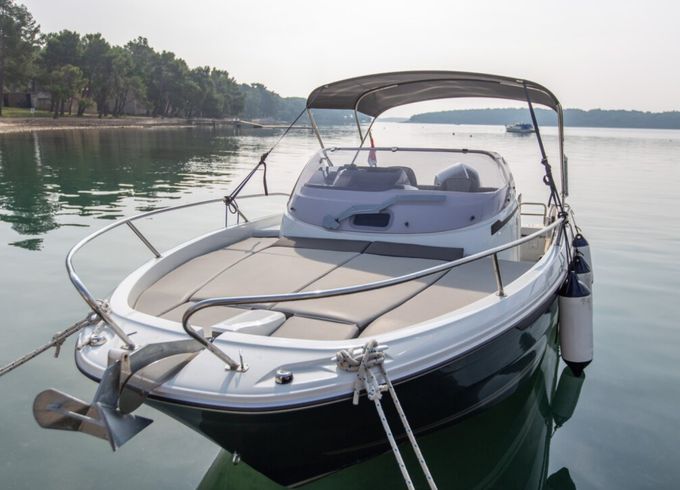 Jeanneau Cap Camarat 6.5 WA