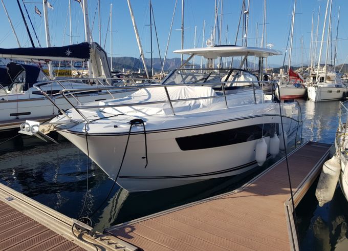Jeanneau Cap Camarat 10.5 WA série 2