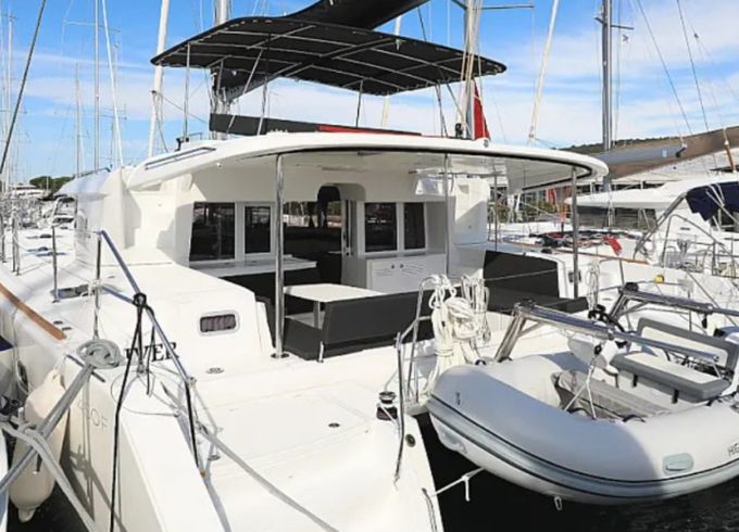 Lagoon 450 F