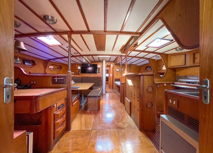 Nelson Yachts 67