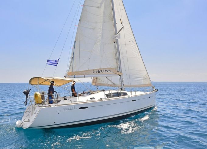 Bénéteau Oceanis 43