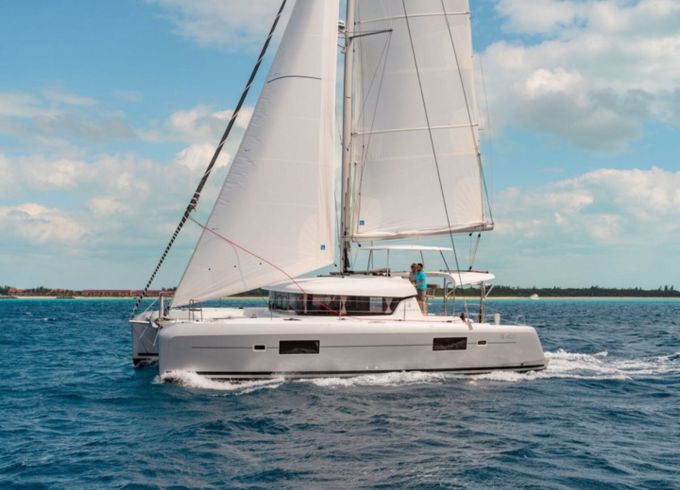 Lagoon 42