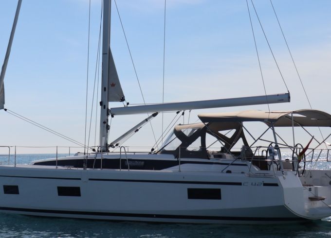 Bavaria 42