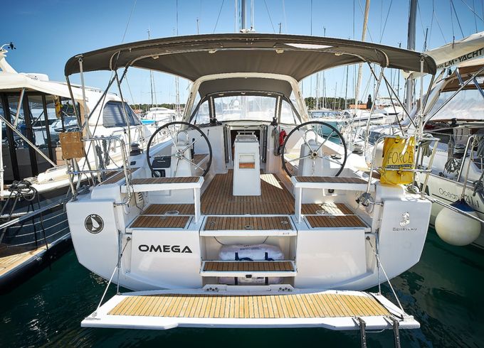 Bénéteau Oceanis 38