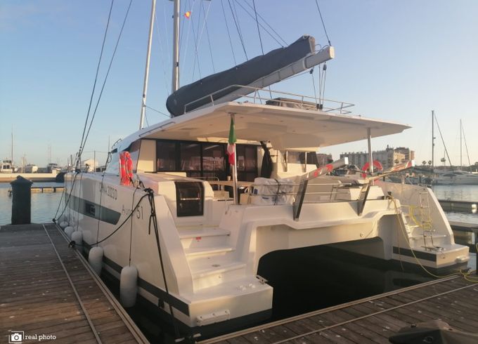 Fountaine Pajot Aura 51