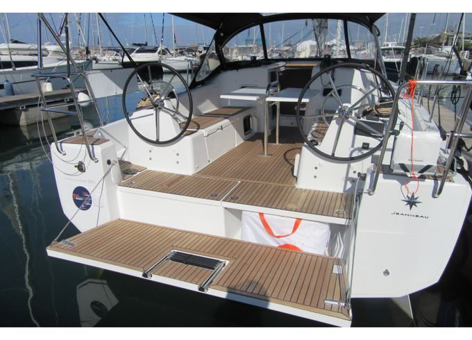 Jeanneau Sun Odyssey 380