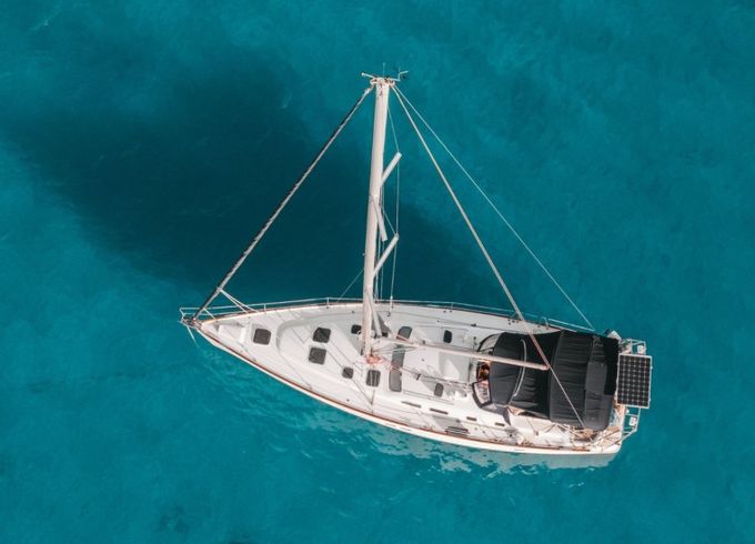 Hunter 376