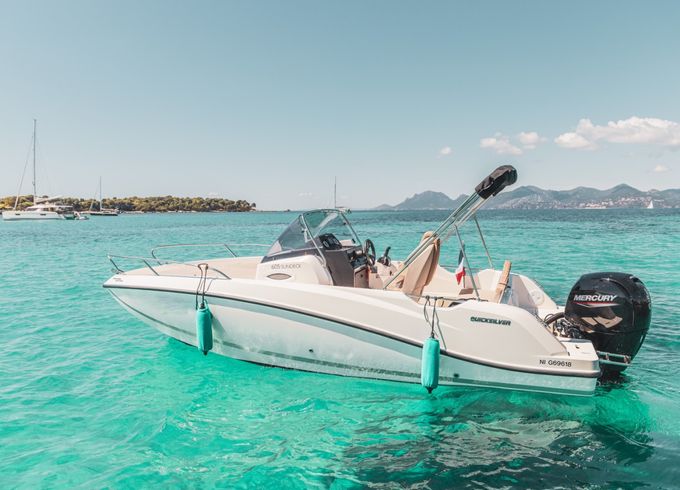 Quicksilver Activ 605 Sundeck
