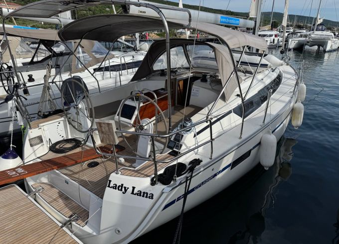 Bavaria Cruiser 37