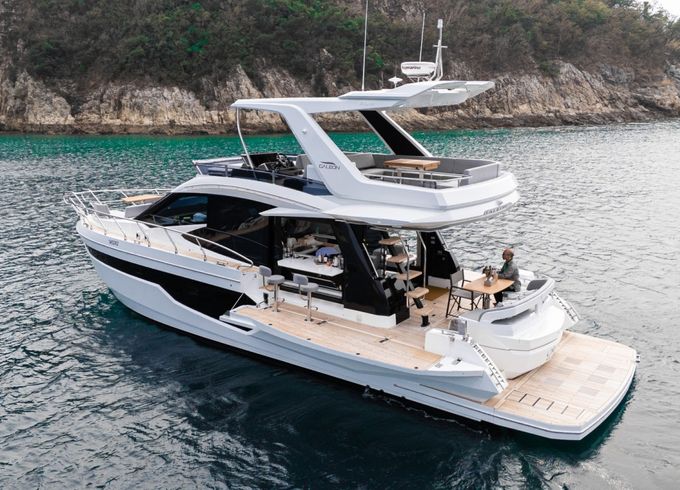 Galeon 500 Fly