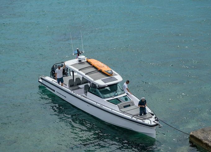 Axopar 37 Sun-Top