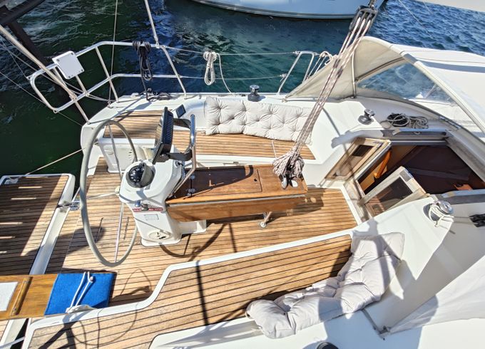 Bavaria Cruiser 33