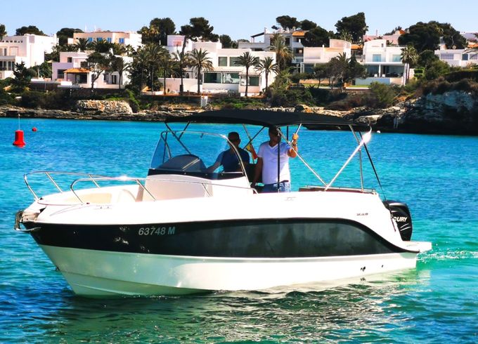 Quicksilver Activ 805 Open