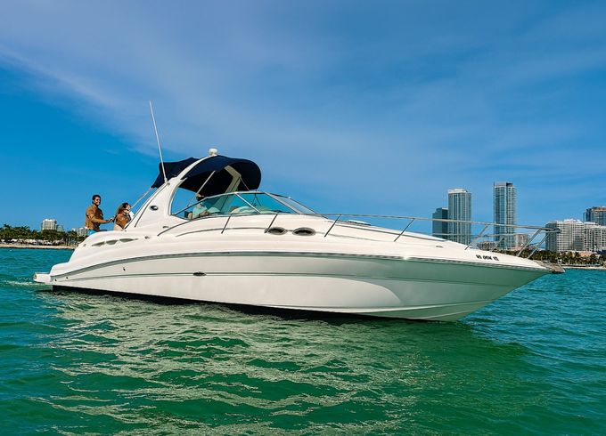 Sea Ray Sundancer 37