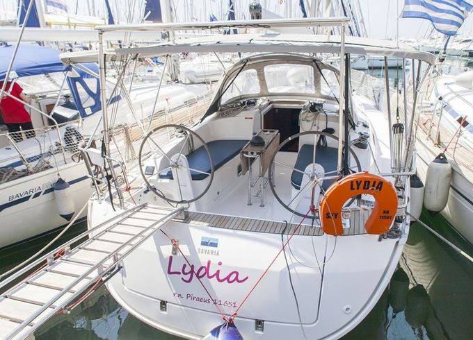Bavaria Cruiser 37