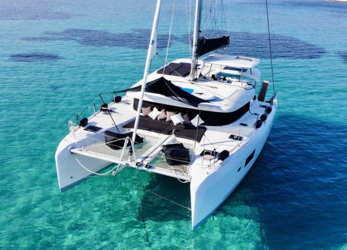 Lagoon 42