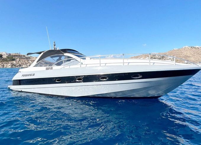 Pershing 38
