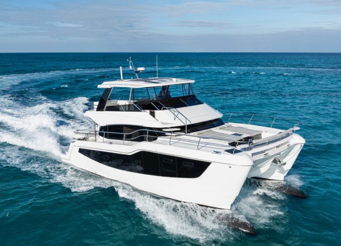 Aquila 50 Yacht