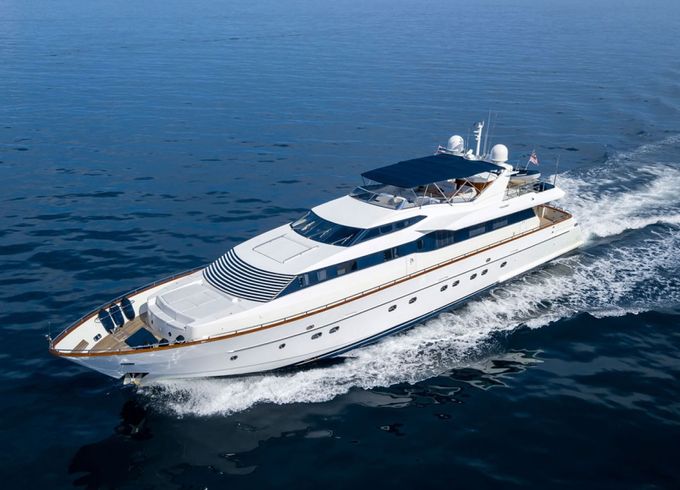 Falcon 106ft