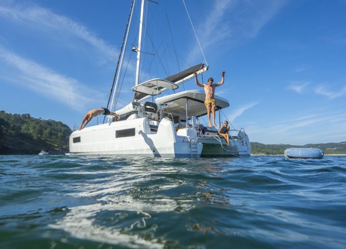 Lagoon 43