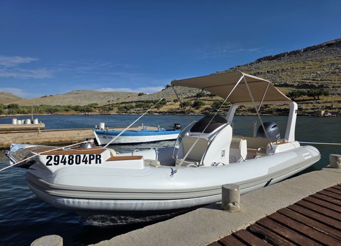 SeaScent 700