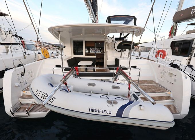 Lagoon 40