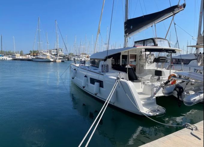 Lagoon 40