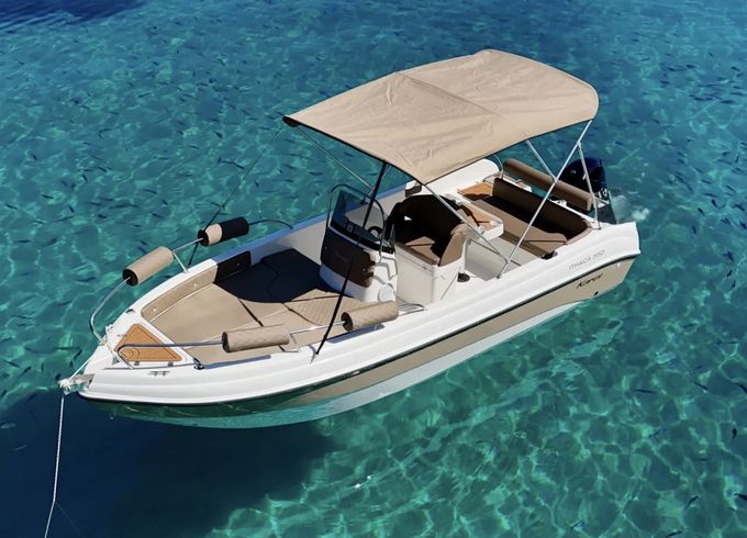 Karel Ithaca 550