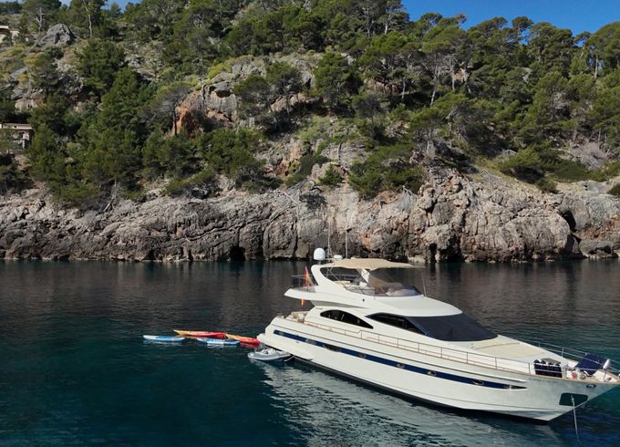 Astondoa 72 GLX
