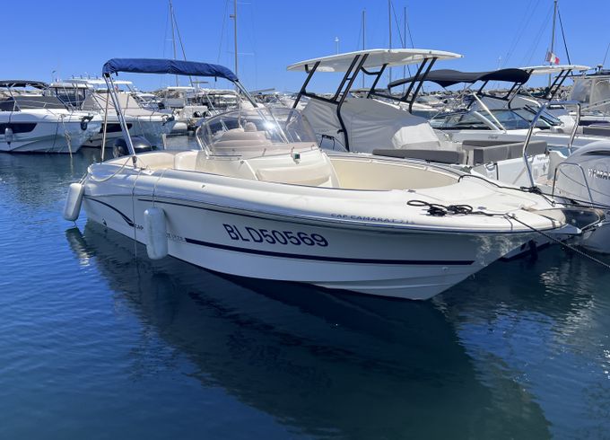 Jeanneau cap camarat 715