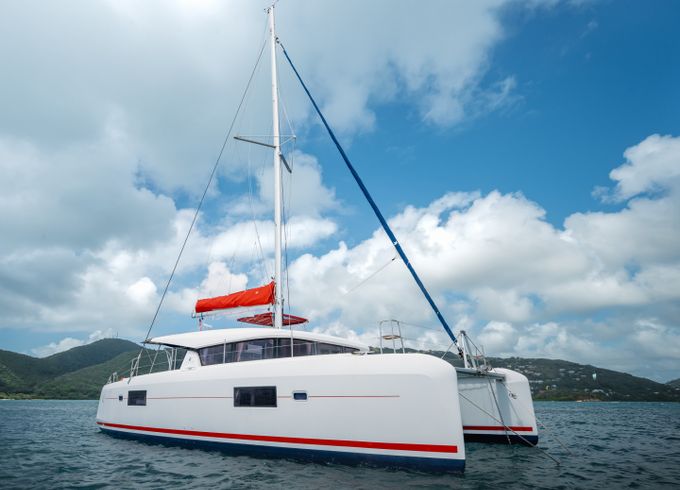 Lagoon 42