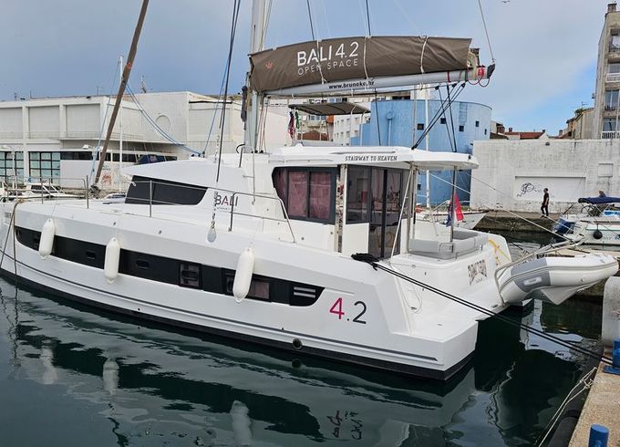 Bali Catamarans Bali 4.2