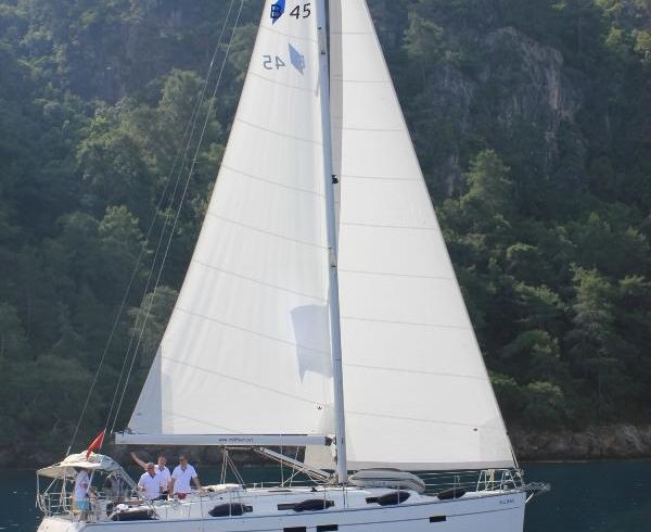 Bavaria Cruiser 45