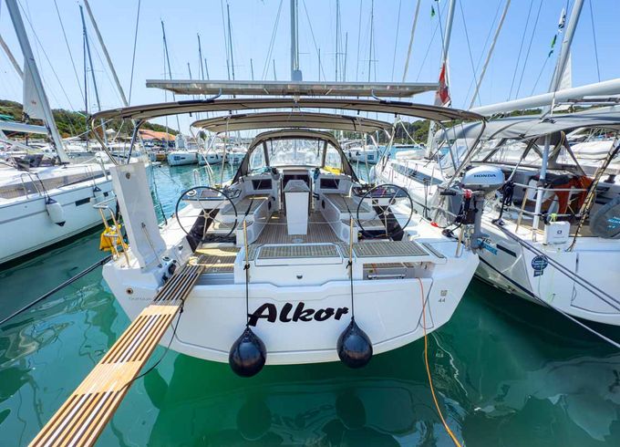 Dufour Yachts Dufour 44