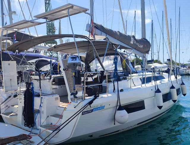 Dufour Yachts Dufour 44