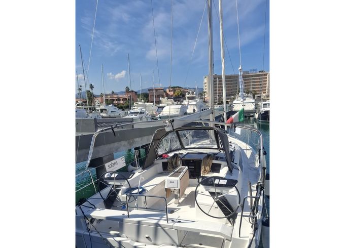 Dufour Yachts Dufour 37