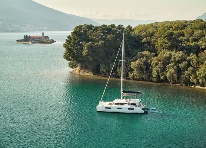 Lagoon 46