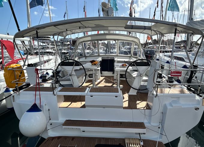 Beneteau Oceanis 47