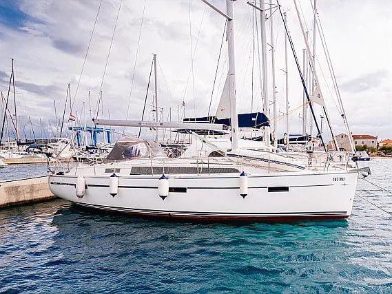 Bavaria Cruiser 37 B