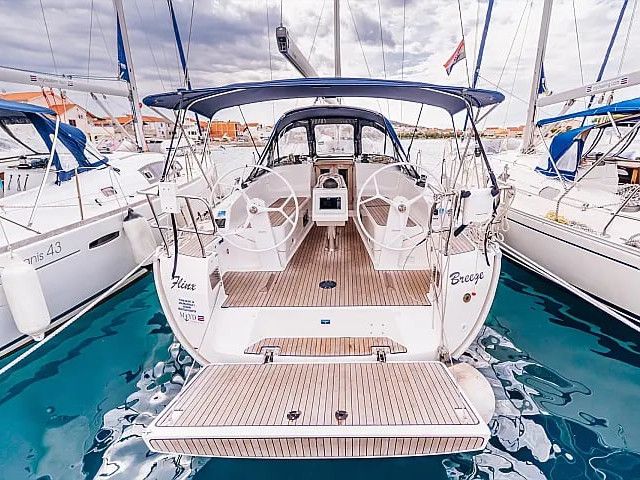 Bavaria Cruiser 37